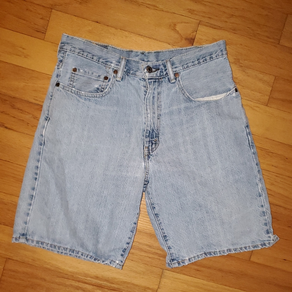 Vintage Mens Levi's 550 Red Tab Denim Shorts Sz 34, light Wash, well worn